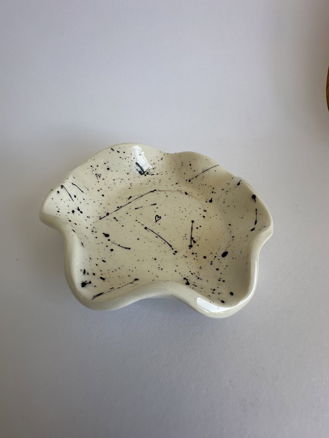 Jewellery wave tray 