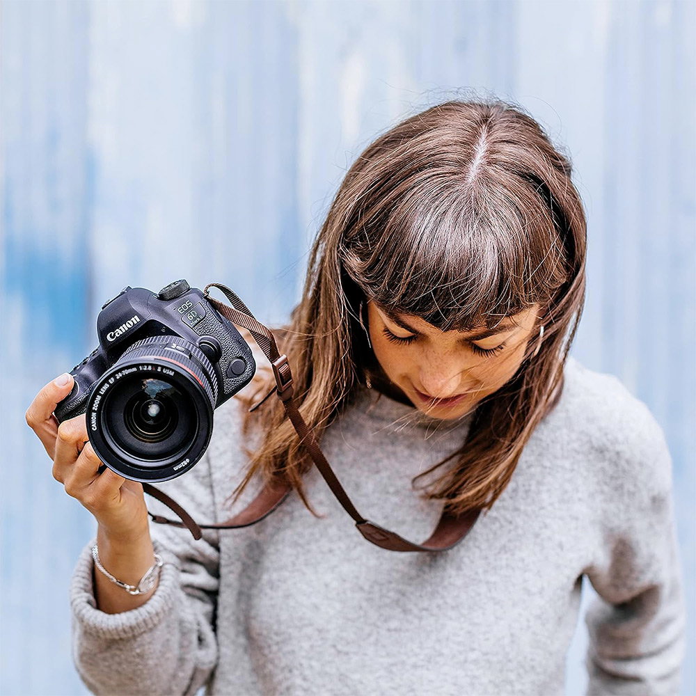 Canon EOS 6D Mark II_5