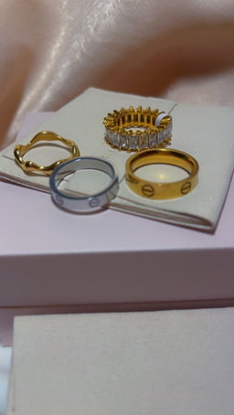 Wavy Gold Ring