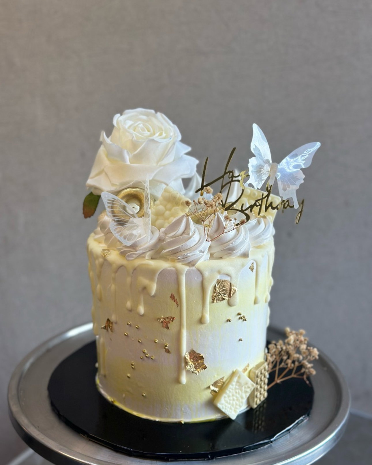 6 inches 2 layer Decadent Whipped cream Cake _0