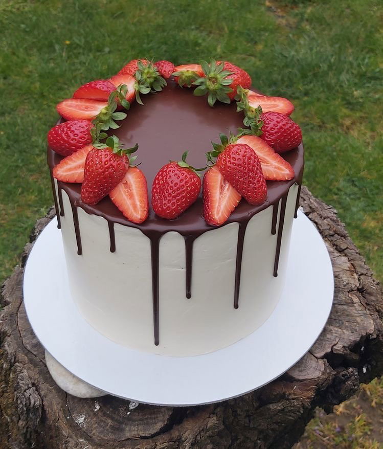 8 inches 2 layer Decadent Whipped cream Cake _1