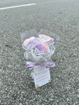 (3R004) 3 Stalk Transparent Soap Rose Bouquet 