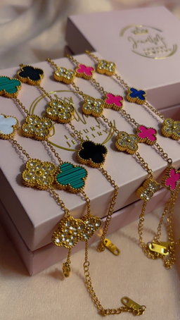 Black & Gold Diamond Clover Bracelet     