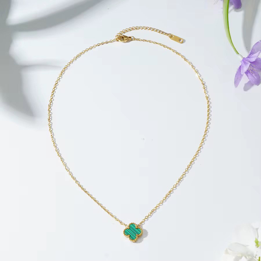 Green & Gold Clover Necklace 1 clover  _0