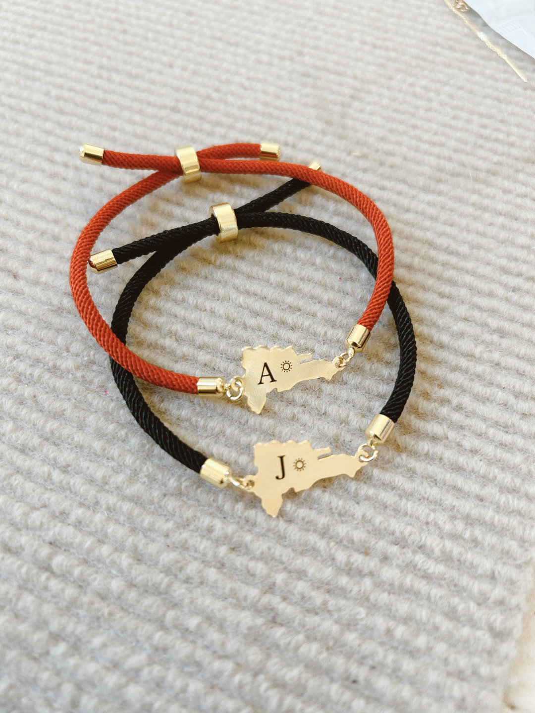 Isleña bracelets