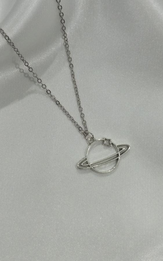 Pendant necklaces by The Charm Lab_11
