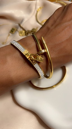 Nail Bracelet Gold