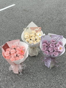 Mother’s Day Carnation Bouquet 