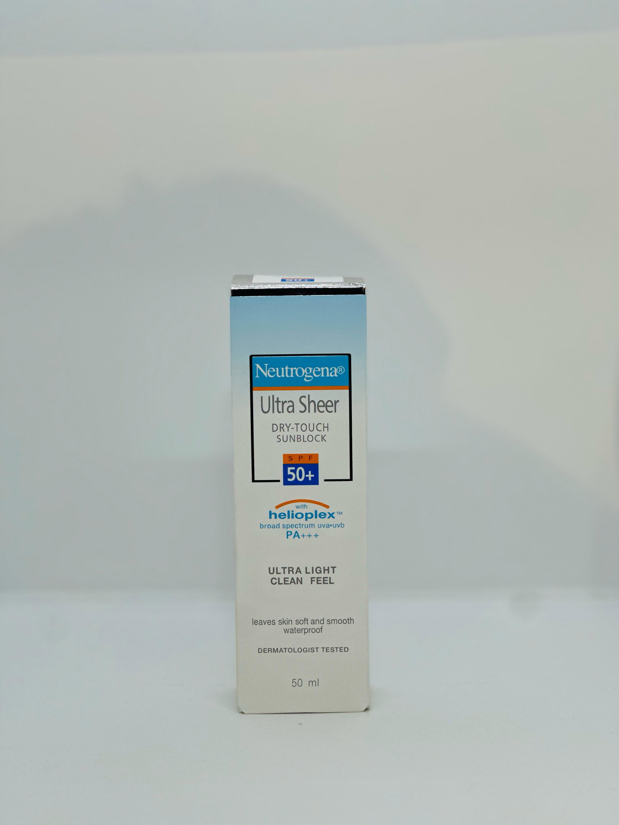 Neutrogena ultra sheer sunscrean spf-50_0