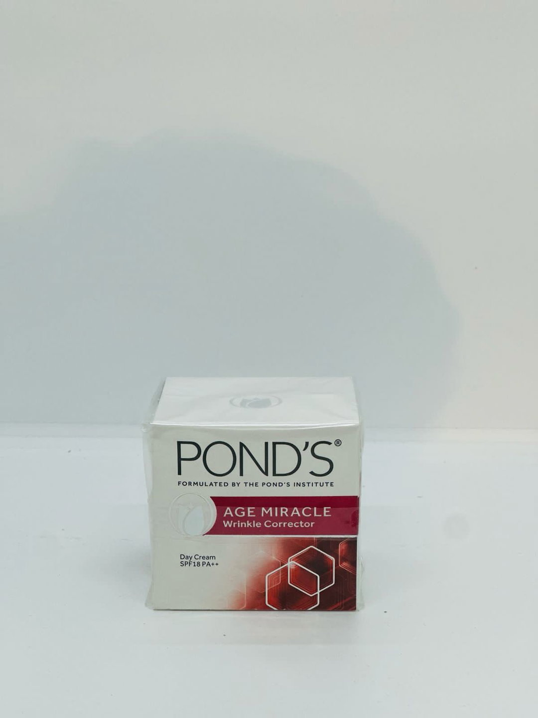 Ponds age miracle day cream spf18