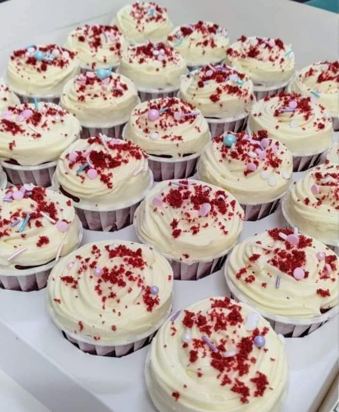 Assorted cupcakes