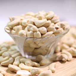 Plain Cashew Wholes (1kg Product Box)