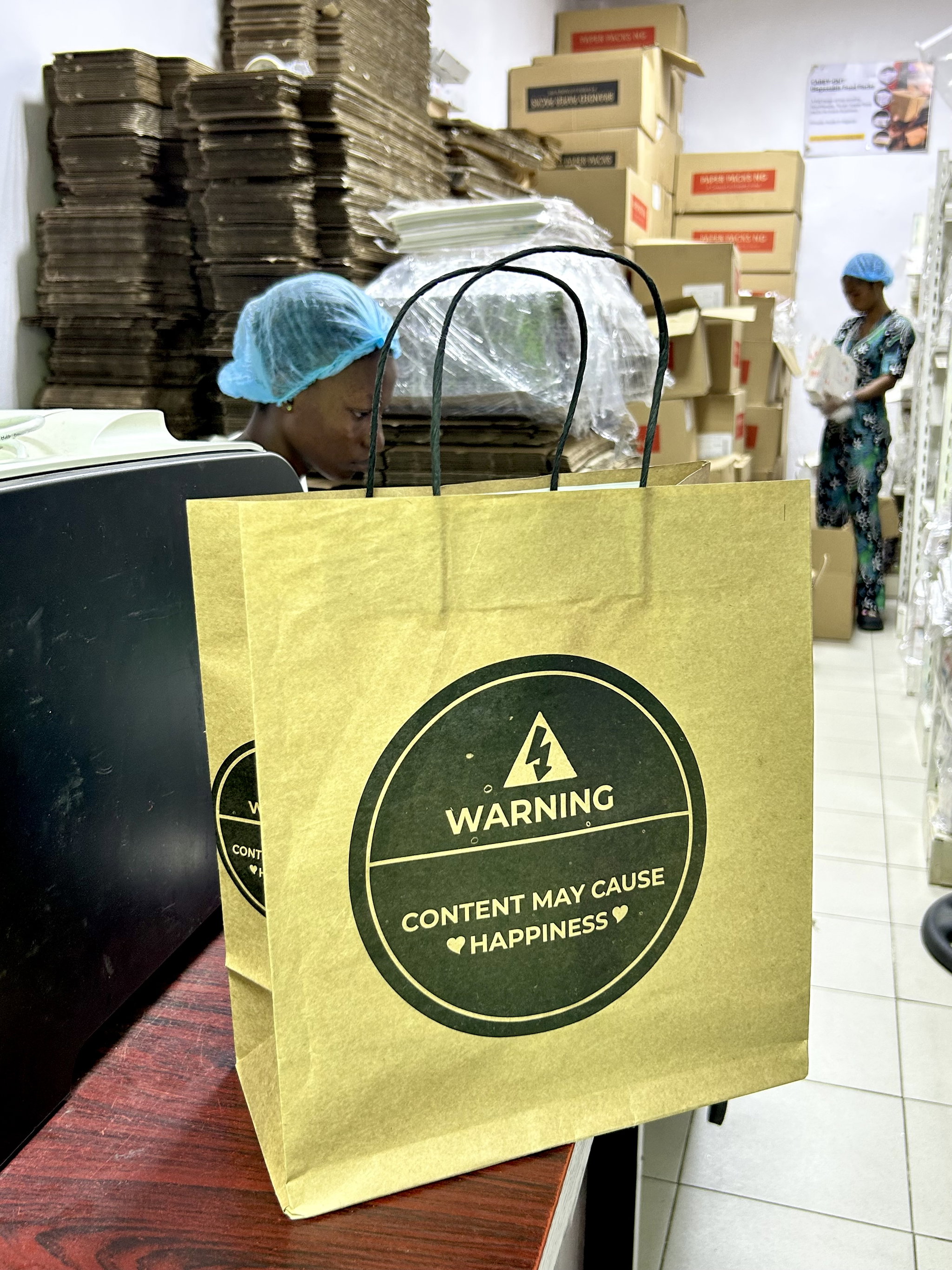“WARNING” DELIVERY CARRIER BAGS - 2 SIZES/RETAIL (WITH HANDLES) _1