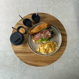 Baguette De Pollo A La Plancha Con Hierbas Finas