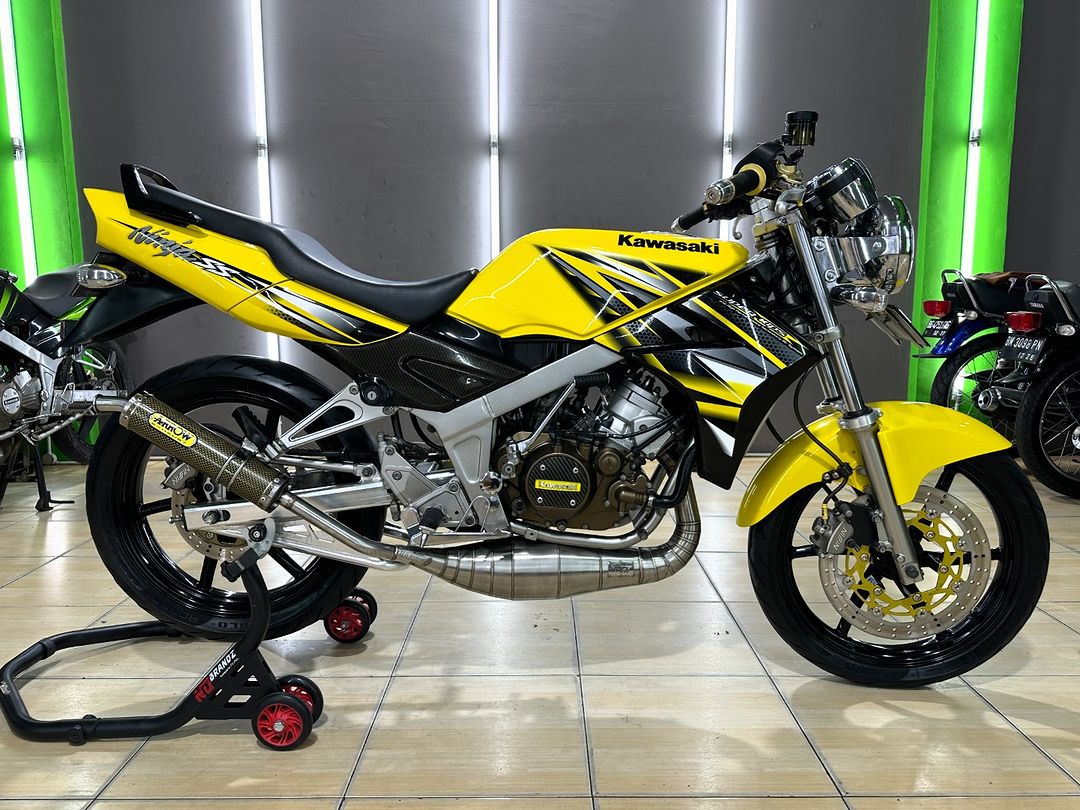 KN 150 SS Modifikasi Kuning_0