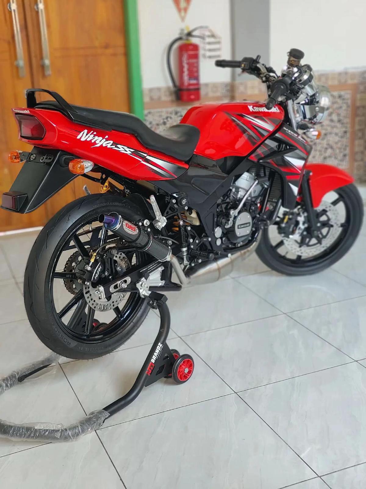 KN 150 SS Modifikasi Red_1