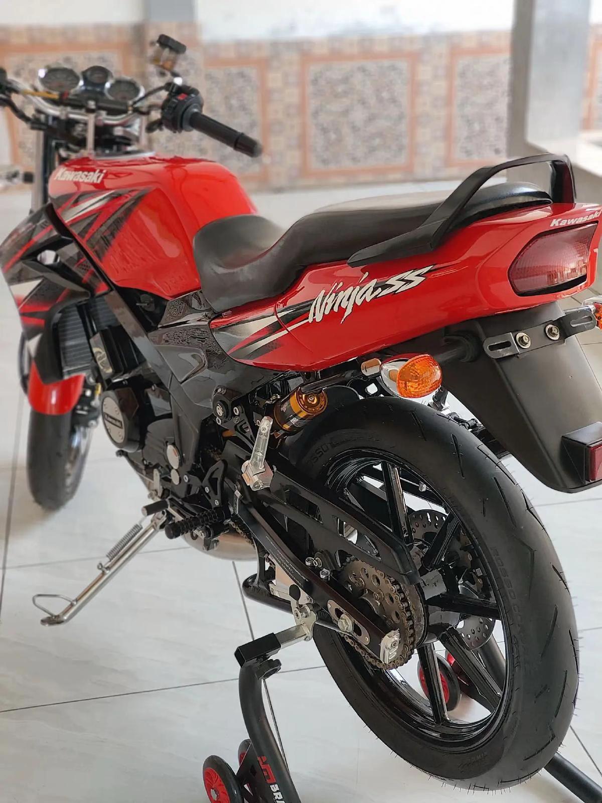 KN 150 SS Modifikasi Red_5