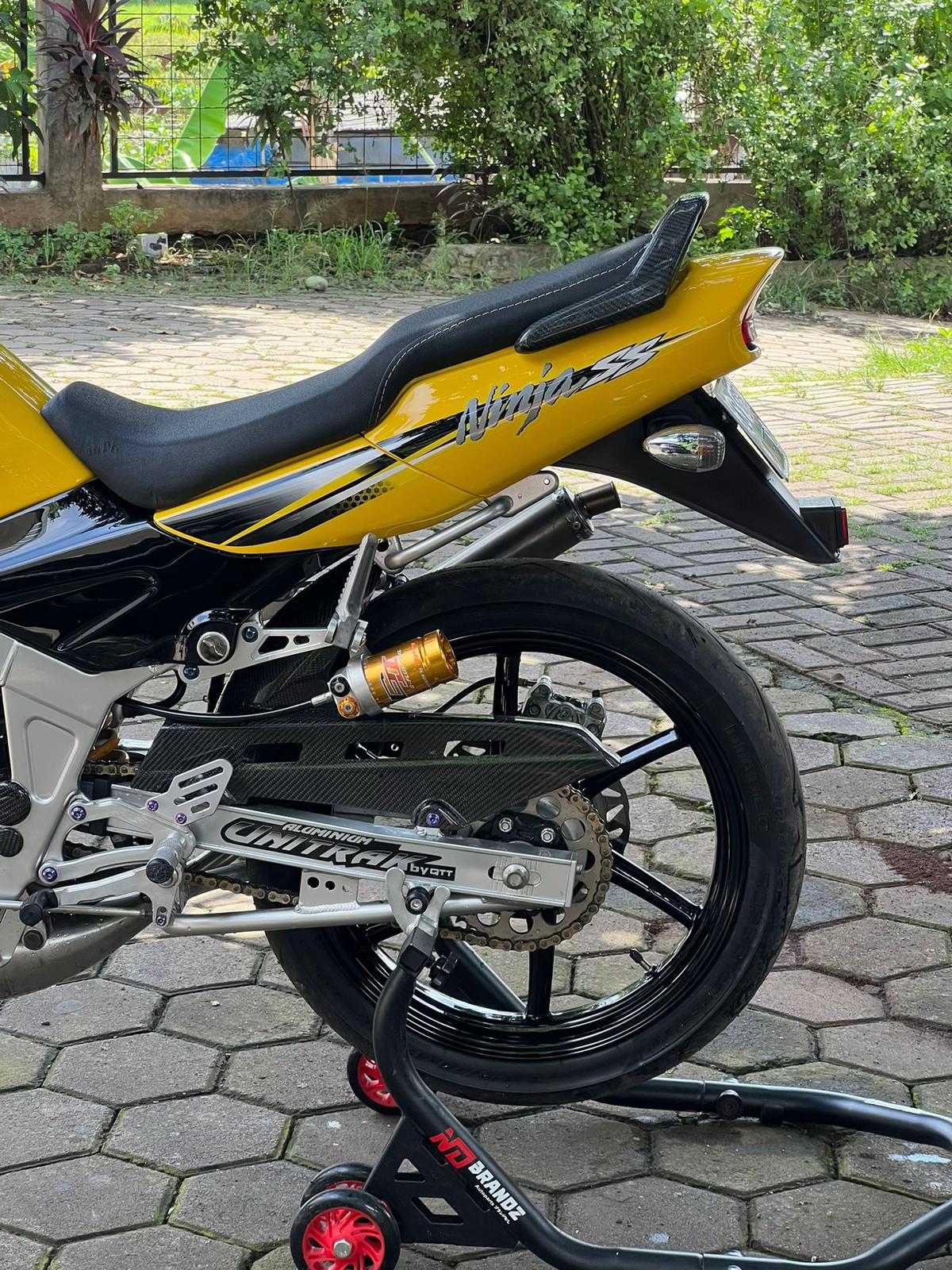 KN 150 R Modifikasi KNG_2