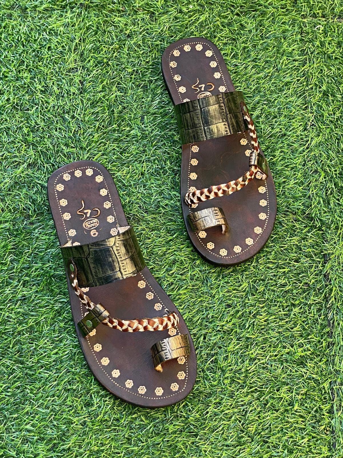 Embossed Alligator Leather_1