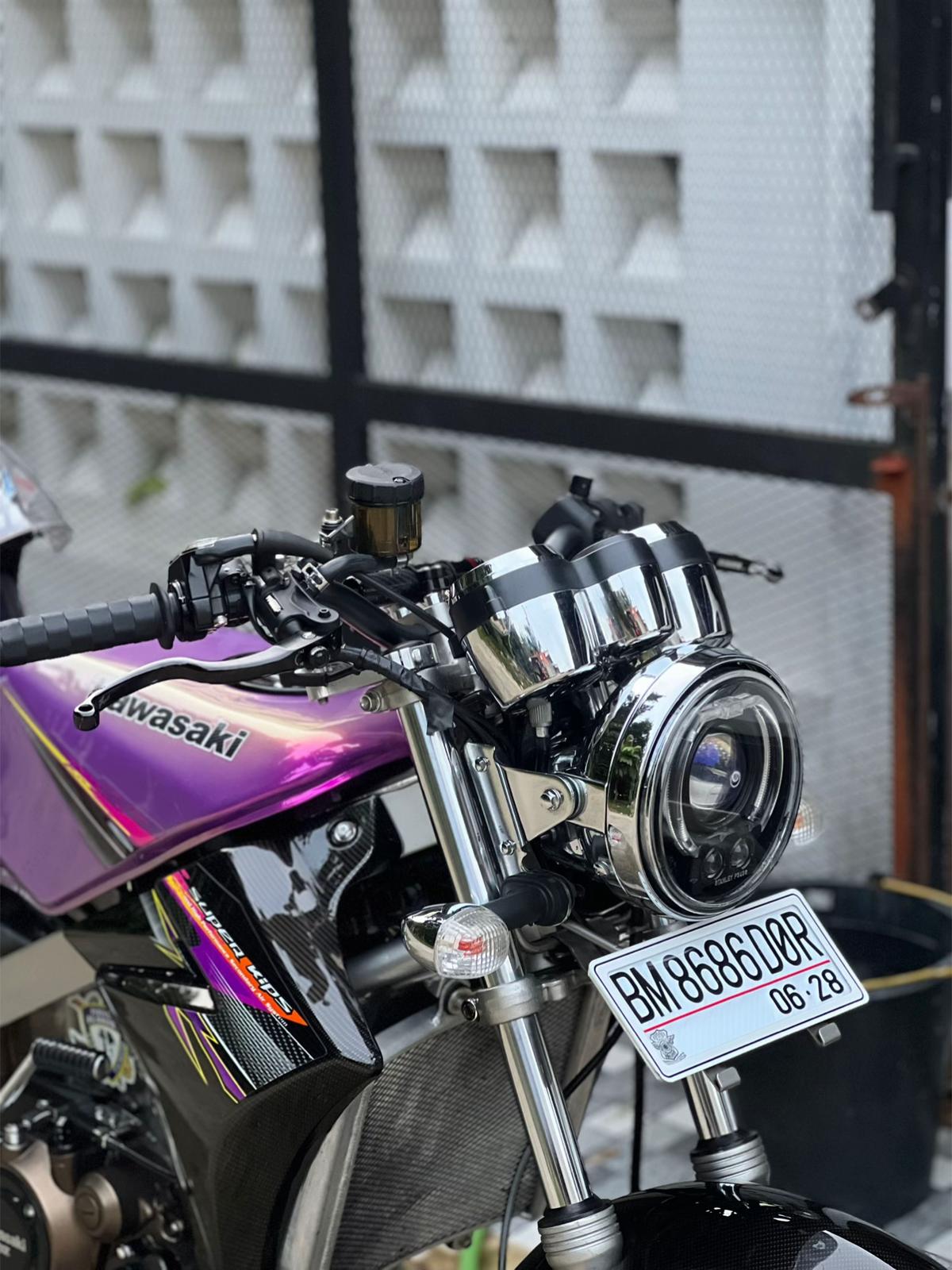 KN 150 R Modifikasi Purple_8