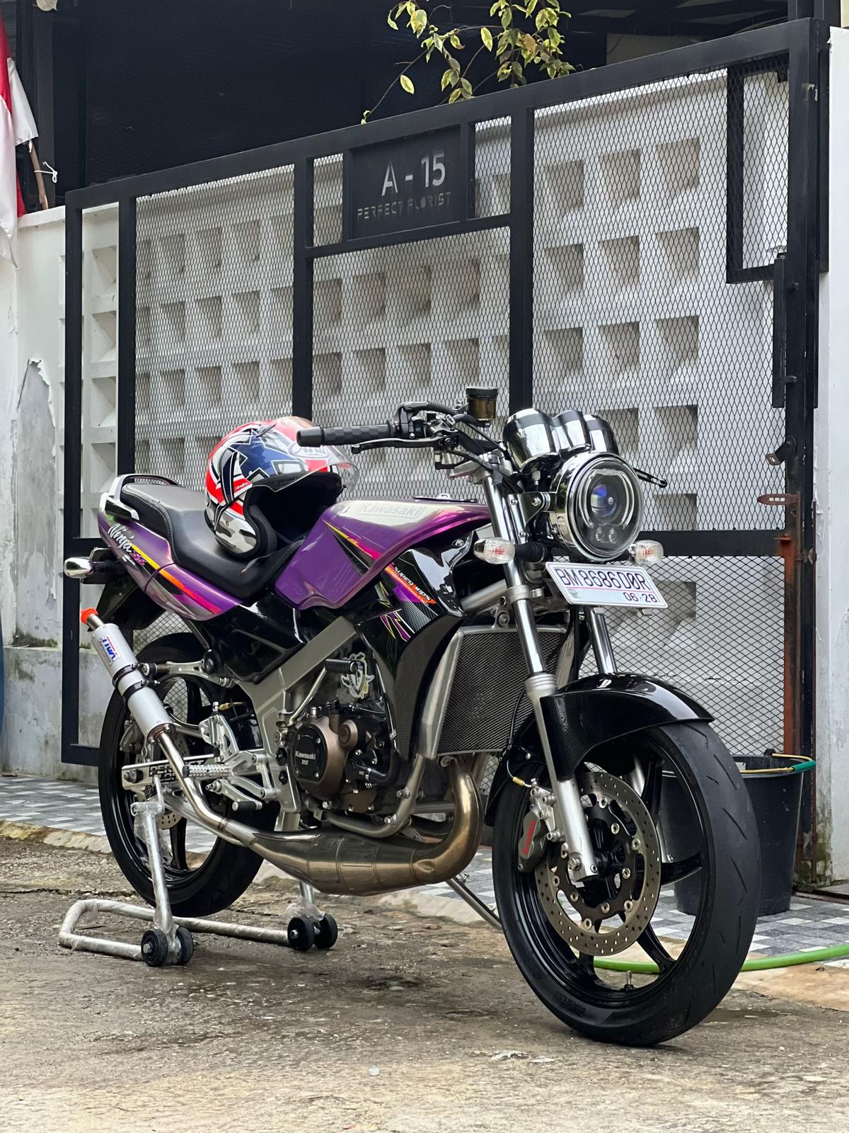 KN 150 R Modifikasi Purple_11