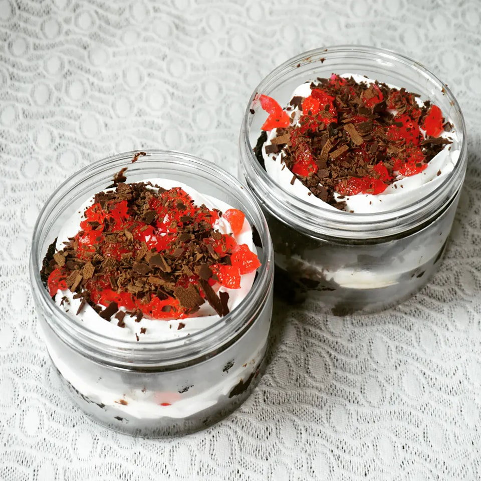 Classic Jar Cakes - Eggless