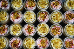 Premium Jar Cakes