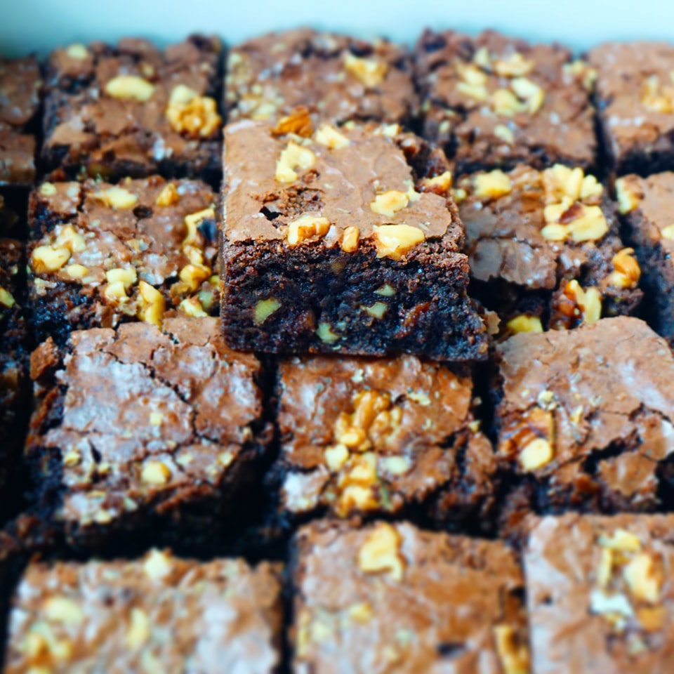 Classic Choco-Walnut Brownie_0