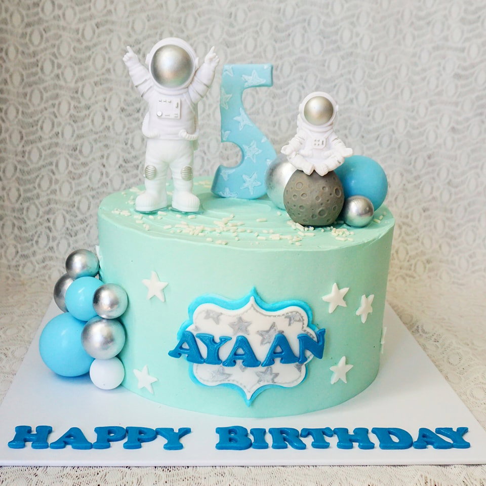Themed Cakes_3