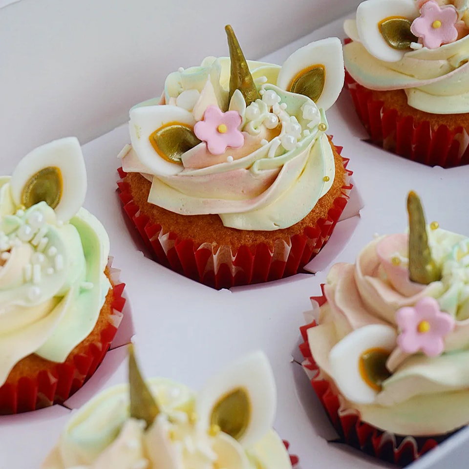 Themed Cupcakes_4