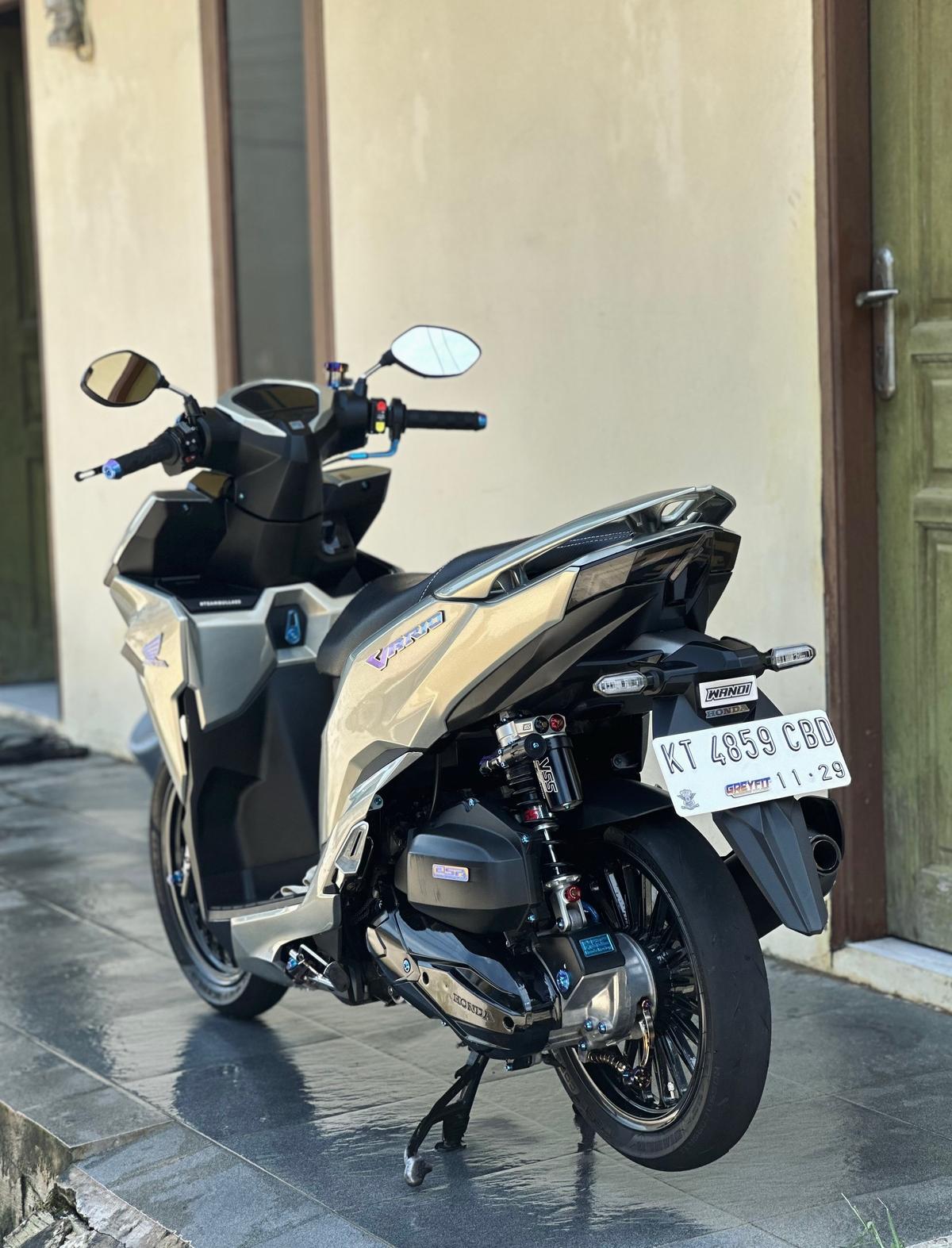 VARIO 125 CBS ISS 2023_4
