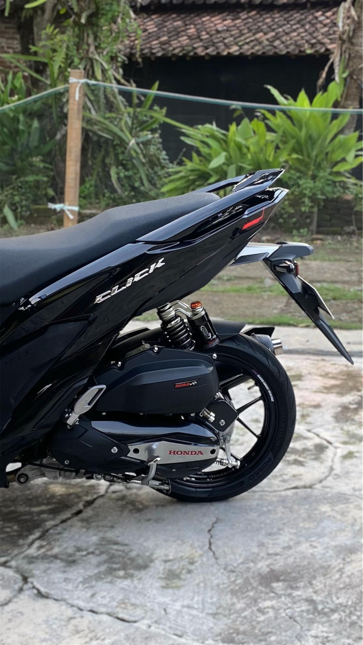 VARIO 125 CBS ISS 2023_6