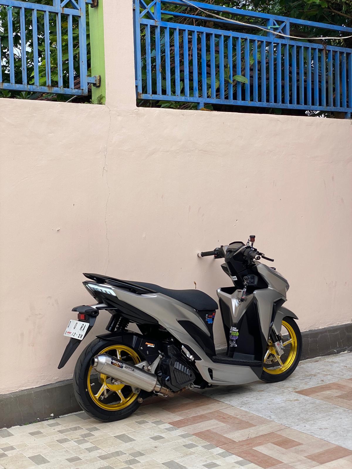 VARIO 125 CBS ISS 2023_4