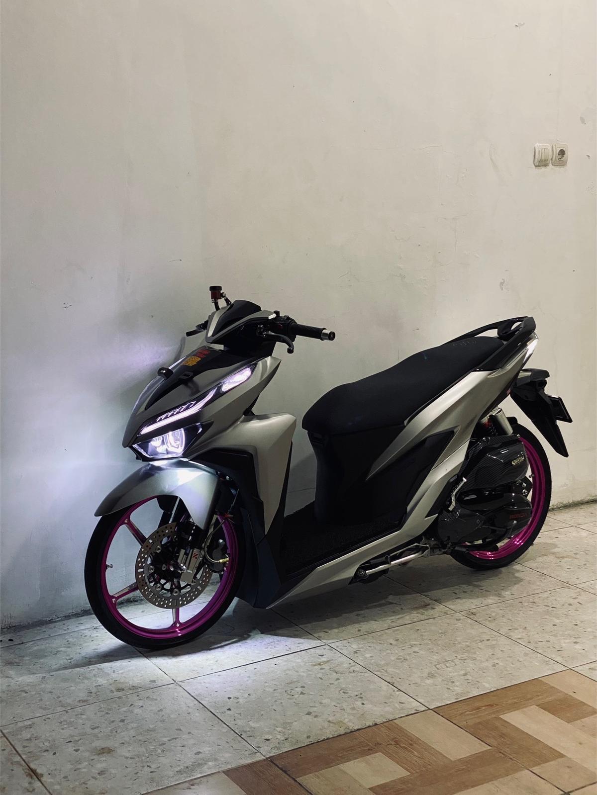 VARIO 125 CBS ISS 2023_17