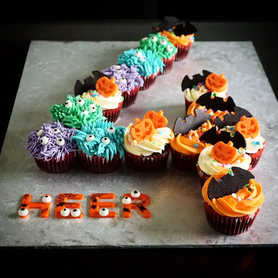 Monogram/Number Pull-Apart Cake_1