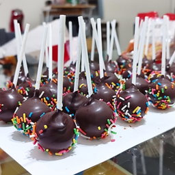 Themed Cakesicles and Cakepops