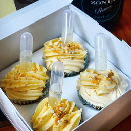 Prosecco Cupcakes (24 pc)