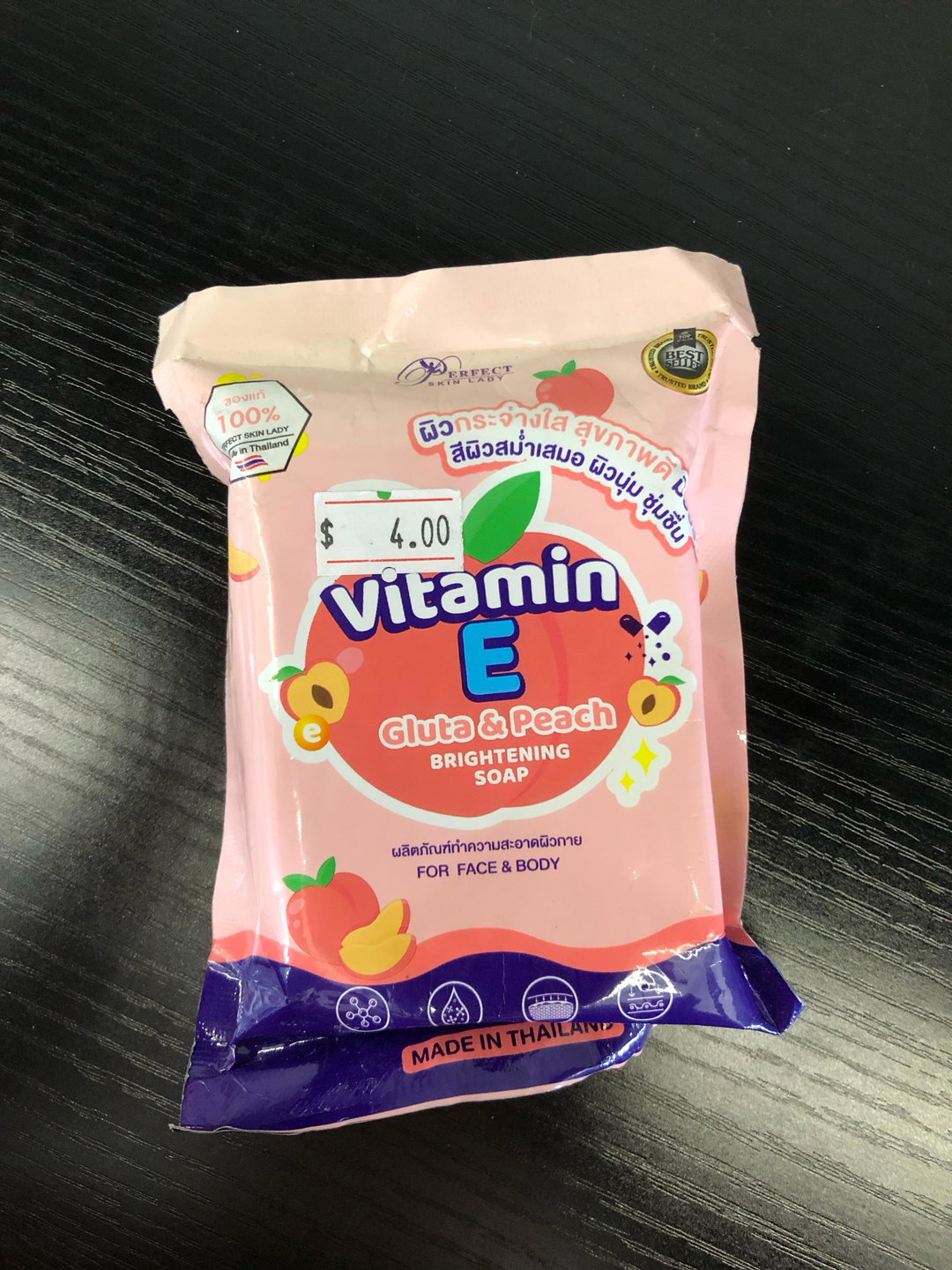 Vitamin E Gluta & Peach brightening soap