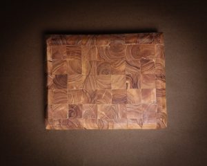 End grain Cutting board | Olive Wood | 25*17*4 cm 