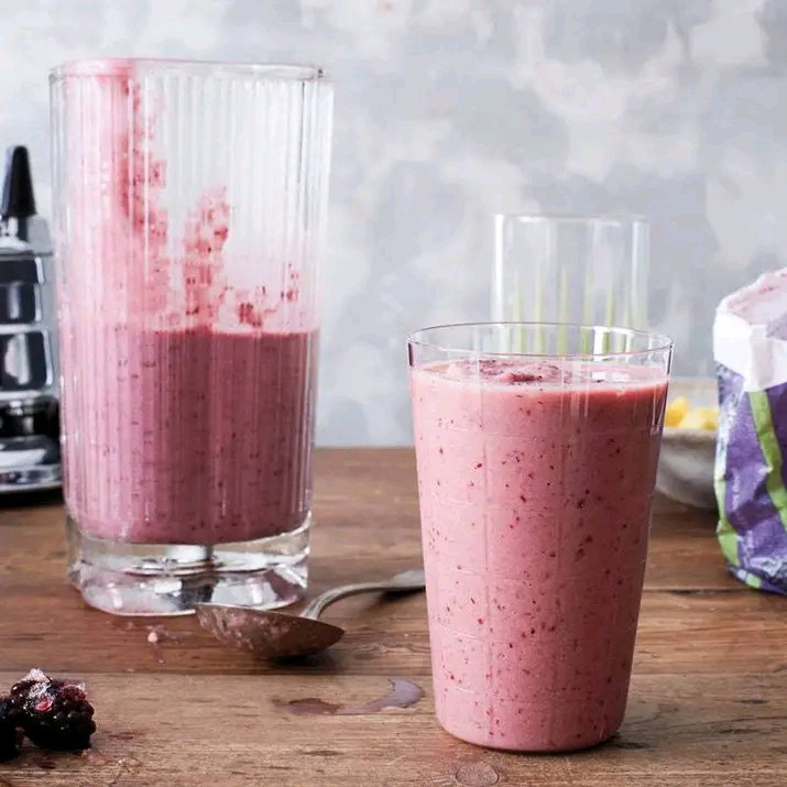 Smoothies (fruit drink)
