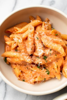 Pasta in Creamy Tomato Sauce 