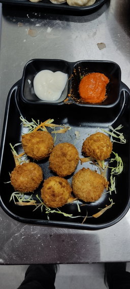Veg Kurkure Momo
