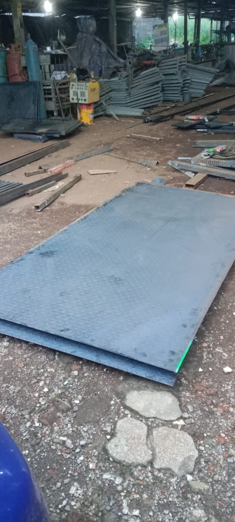 Plat Bordes Besi 4x8 ft (1.20 x 2.40m)_1