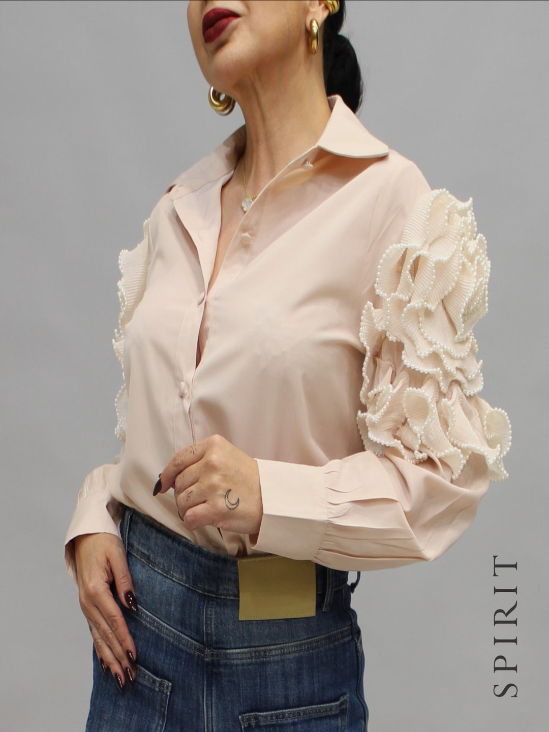 Camisa formal con botones delanteros