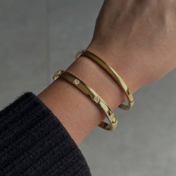 Fine Bangle