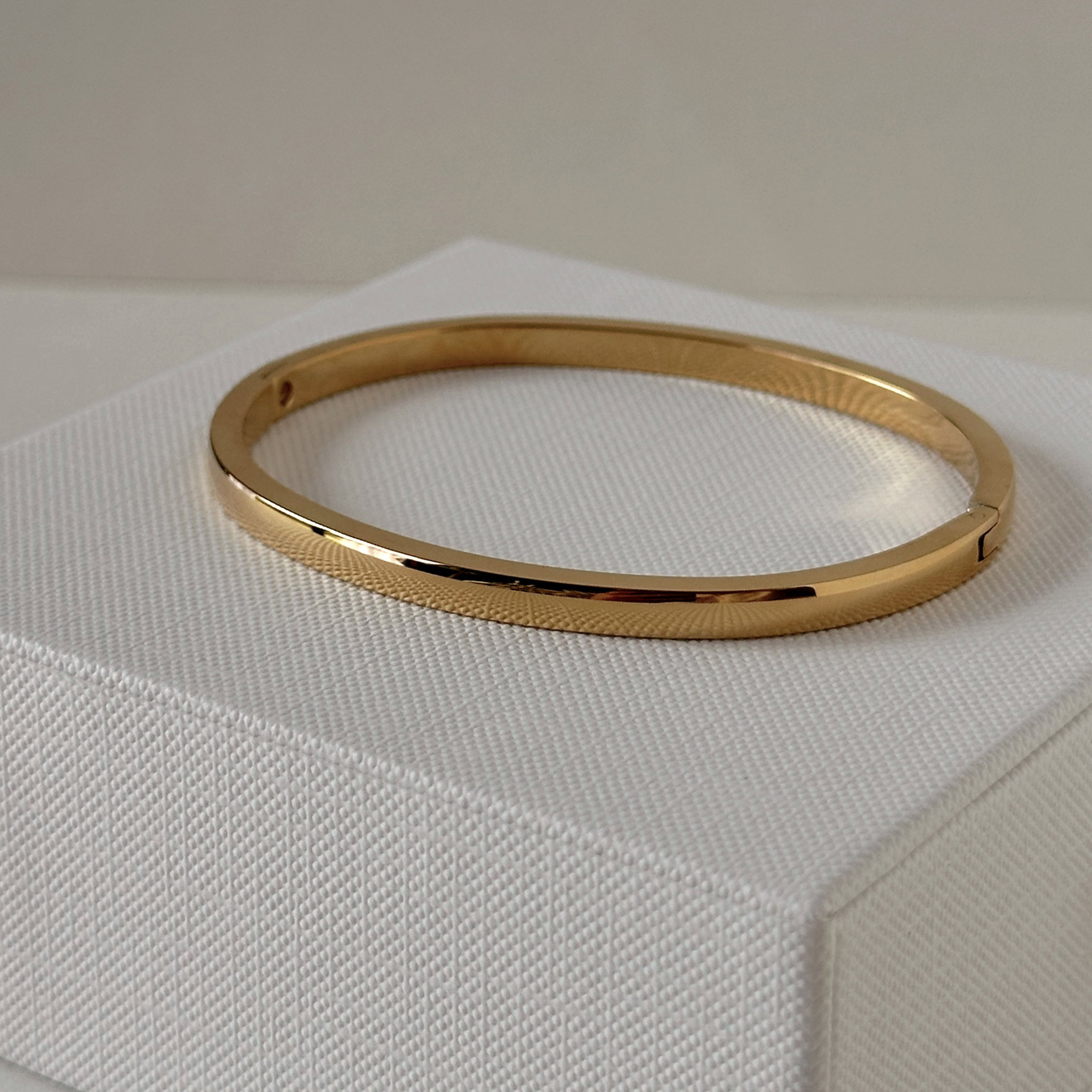 Fine Bangle_1