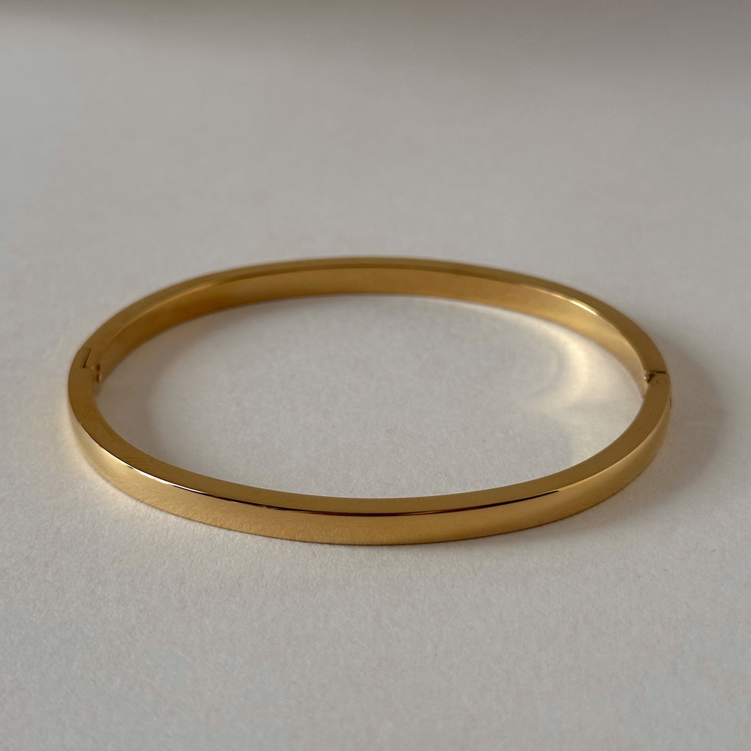 Fine Bangle