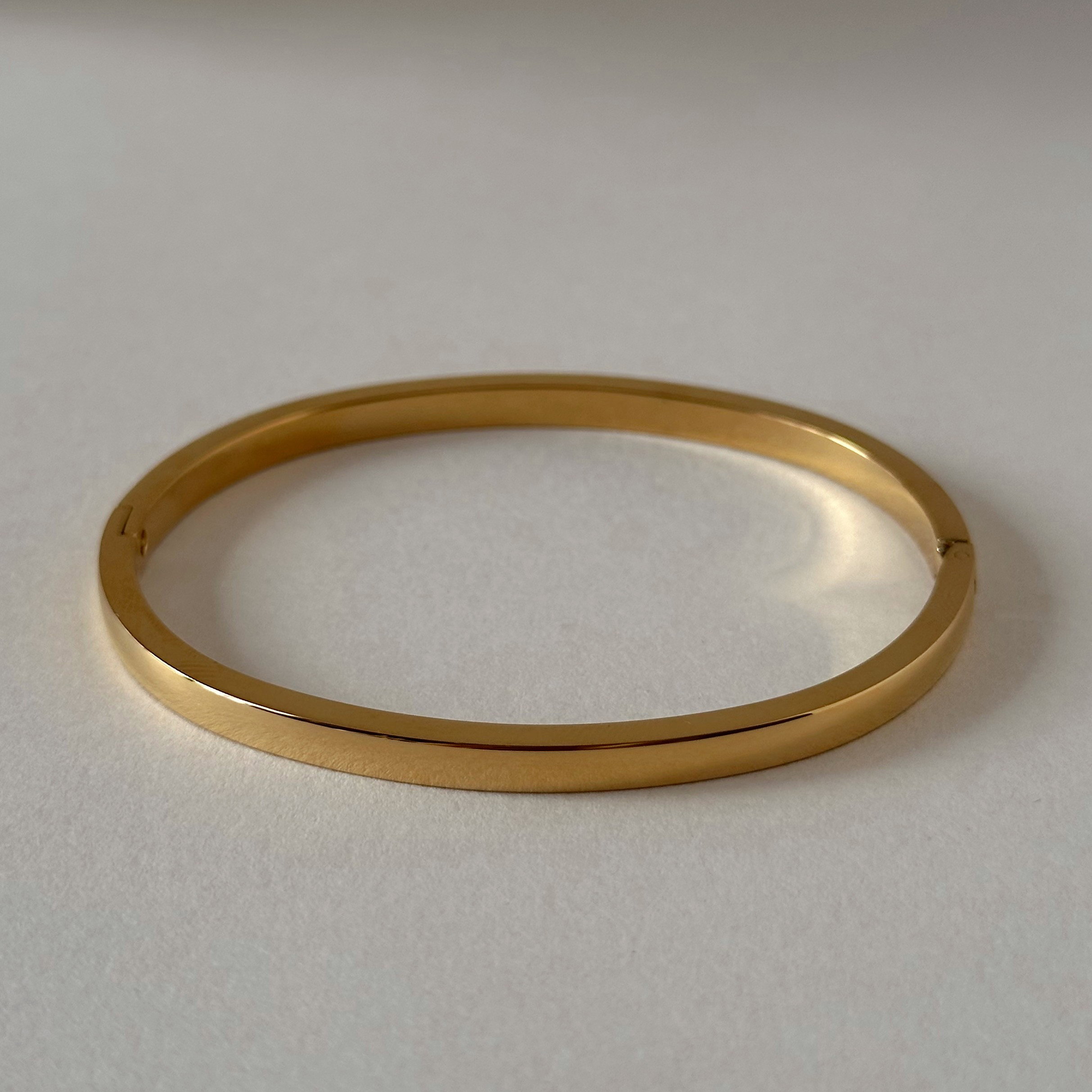 Fine Bangle