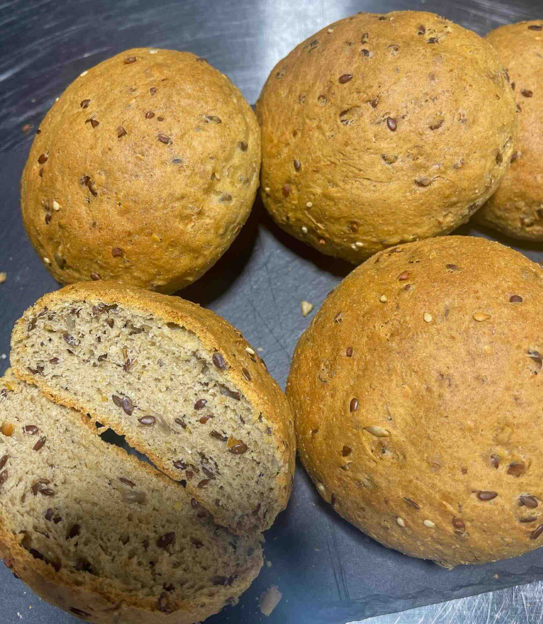 Almond bun_0