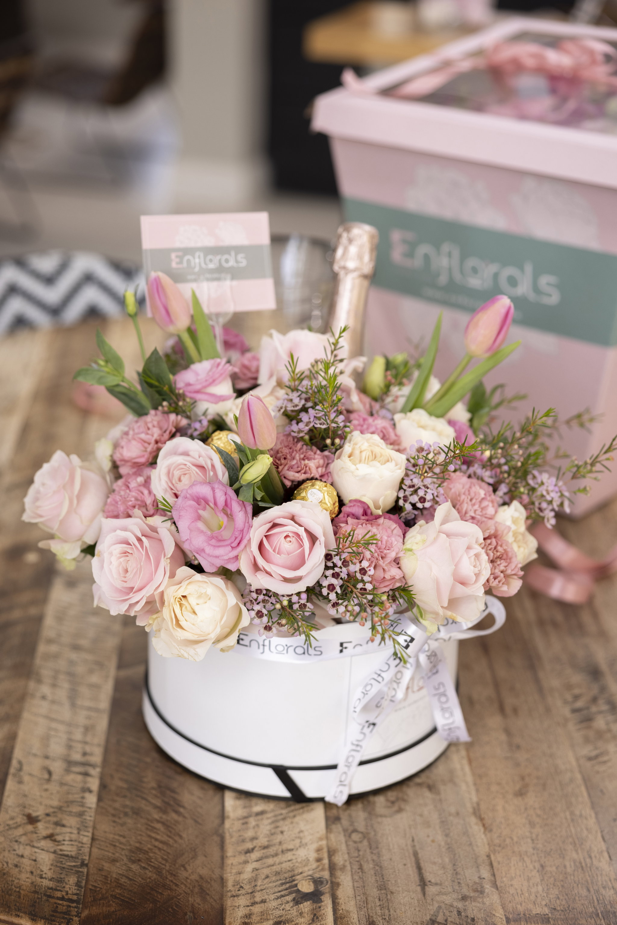 Rosé & Bloom Indulgence_0